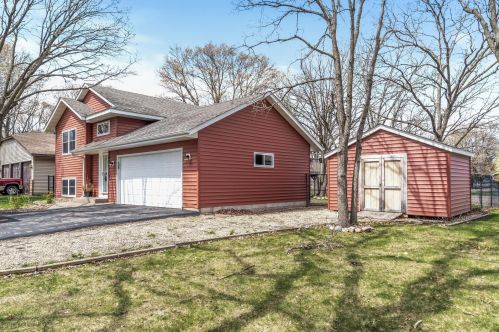 221 112th Ln, Minneapolis, MN 55448-3371