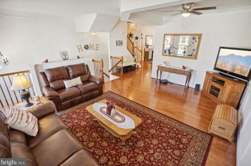 6140 Popes Creek Pl, Haymarket, VA 20169-5434