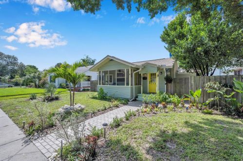 820 28th Ave, Saint Petersburg, FL 33704-2015