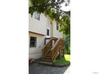 19 Broad St, Danbury, CT 06810-6204