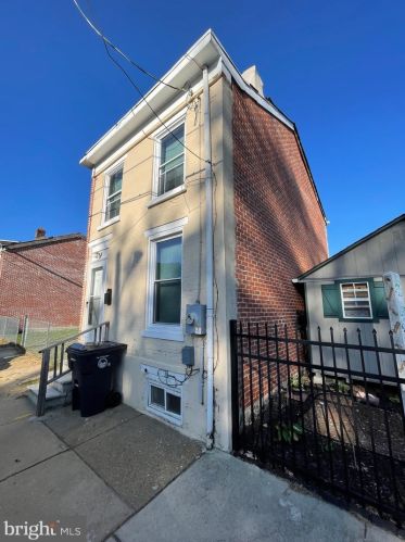813 Church St, Wilmington, DE 19801-4311