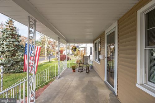 305 Westmont Ave, Camden, NJ 08108-3526