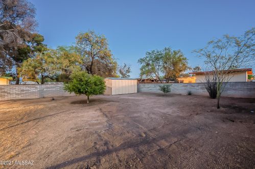 5616 Lee St, Tucson AZ  85712-4208 exterior