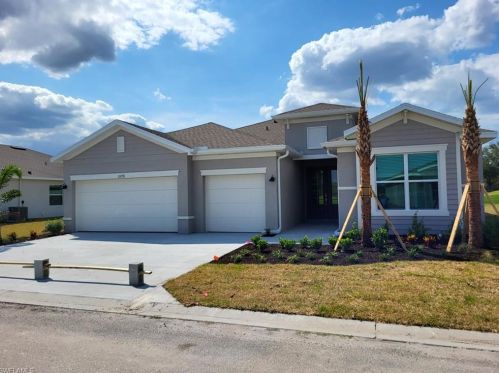 20771 Copperhead Dr, Lehigh Acres, FL 33936-5998