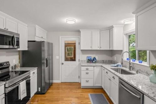 148 Old Queen Anne Rd, Chatham MA  02633-1810 exterior