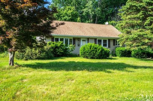215 Benedict Dr, Wapping, CT 06074-3206
