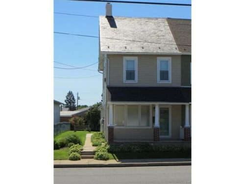 1027 Oak St, Ironton, PA 18037-1702