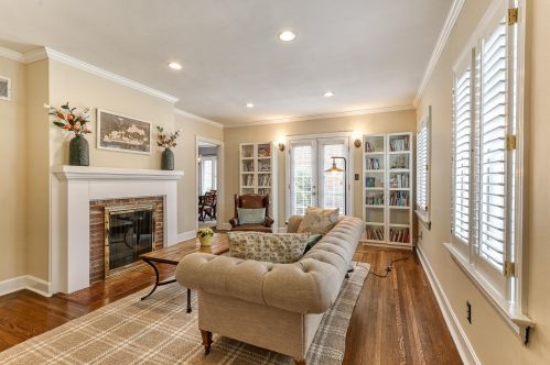 24 Greenbriar Ave, Covington, KY 41017-2752
