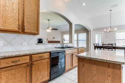 403 Canadian Trl, Midlothian TX  76063-7563 exterior