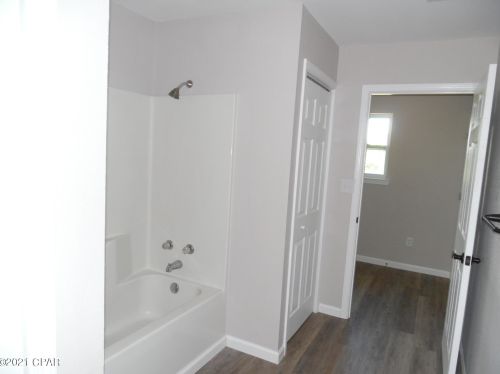 1106 Church St, Marianna FL  32448-7361 exterior