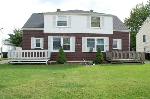869 Highland Ave, Buffalo, NY 14223-1752