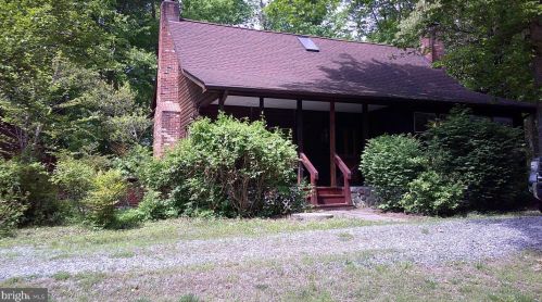 9601 Flint Hill Ct, Fredericksburg, VA 22407-1927