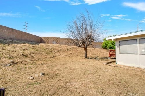 5334 Lilac St, San Bernardino CA  92407-2467 exterior