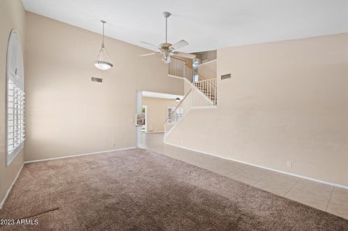 4207 Calle Lejos, Glendale, AZ 85310-5542