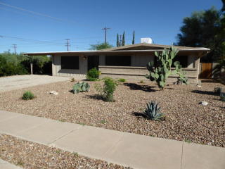 6801 Flamenco Dr, Tucson, AZ 85710-2261