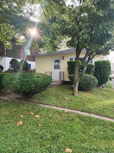 3250 Madison Ave, Bridgeport, CT 06606-2059