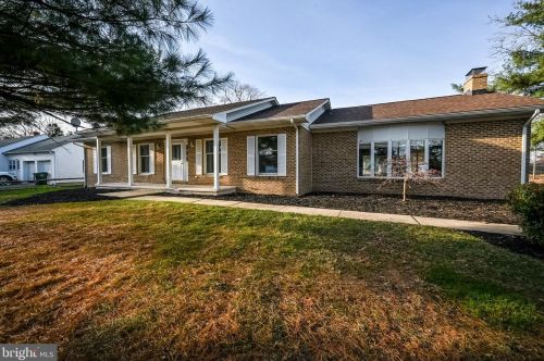 715 Cardinal Ave, Bear, DE 19701-1105