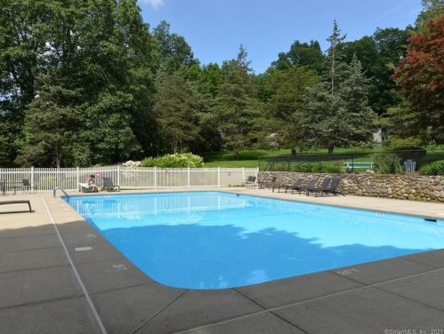 229 Bacon Pond Rd, Woodbury CT  06798-3603 exterior