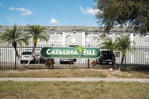 2773 L B Mcleod Rd, Orlando, FL 32805-5967