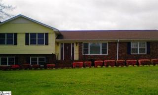 305 Woodland Dr, Easley SC  29642-8367 exterior