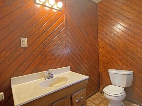 1516 Hawthorne St, Ontario, CA 91762-1031