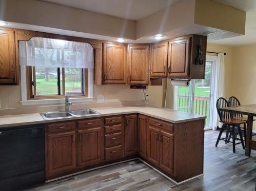 451 Sunnyside Ave, Meadville, PA 16335-1312