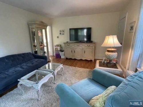 95 Godwin Ave, Ridgewood NJ  07450-3725 exterior