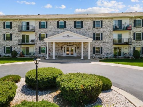 151 University Dr, West Bend, WI 53095-2969