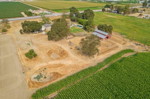 12376 Lower Sacramento Rd, Lodi, CA 95242-9246
