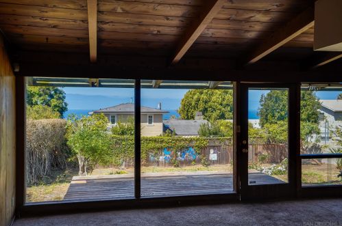 517 Marvista Dr, Solana Beach, CA 92075-1329