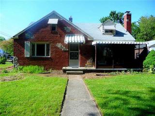 2470 Grantwood Dr, Toledo, OH 43613-3913