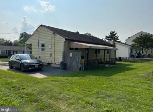 300 Highland Ter, Holmes PA  19043-1310 exterior