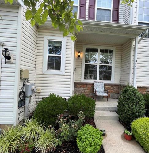 977 King Way, Breinigsville, PA 18031-1484