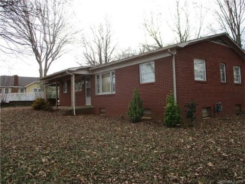 393 Turnersburg Hwy, Statesville, NC 28625-2798