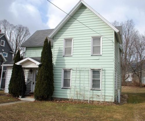 124 Hopkins St, South Waverly, PA 18840-1329