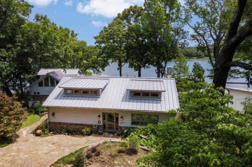 5461 Impala Point Dr, Athens, TX 75752-5767