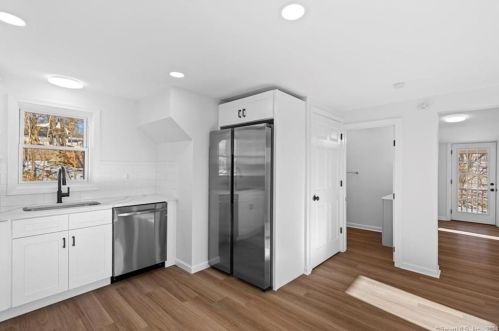 22 Fountain St, Norwich CT  06360-5008 exterior