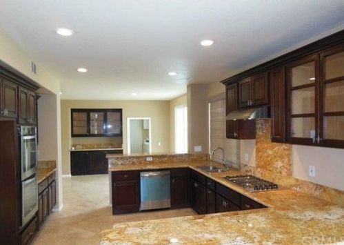 17523 7 Spg Way, Riverside CA 92504-9452 exterior