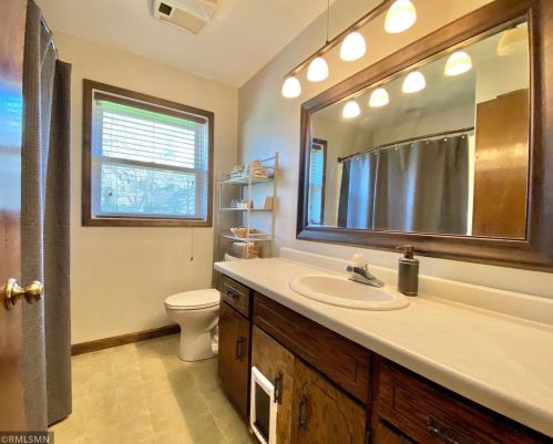 545 Derrick Dr, New Johannesburg WI  54017-2328 exterior