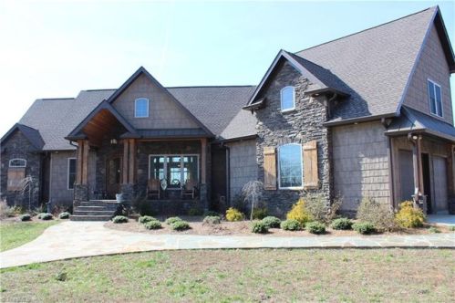 4209 Beckerdite Rd, Sophia, NC 27350-8527