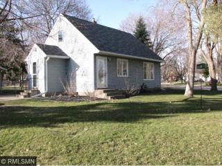 5883 Saint Albans St, Saint Paul, MN 55126-4623