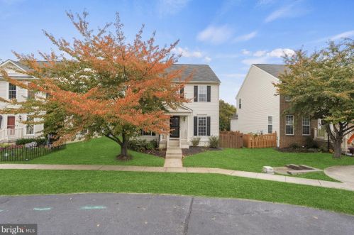 43 Stocks St, Lovettsville VA  20180-8643 exterior