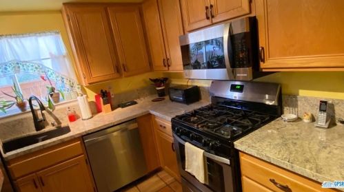 66611 El Dorado Pl, Desert Hot Springs, CA 92240-6977