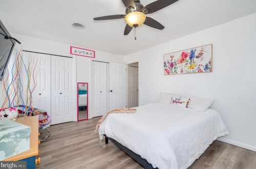 49 Bradford Ct, Charles Town WV  25414-4208 exterior