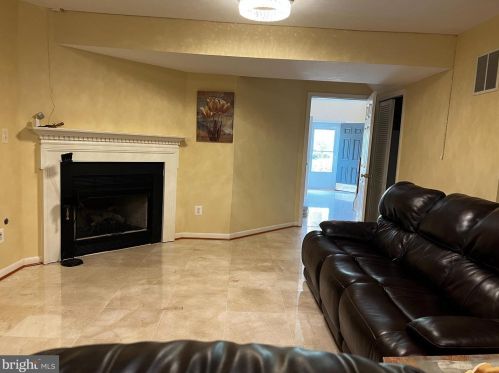 8354 Jovin Cir, Springfield VA  22153-4009 exterior