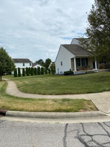 5475 Stevens Dr, Orient, OH 43146-9288