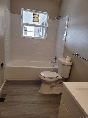 1092 Lewiston St, Denver CO 80015-4068 exterior