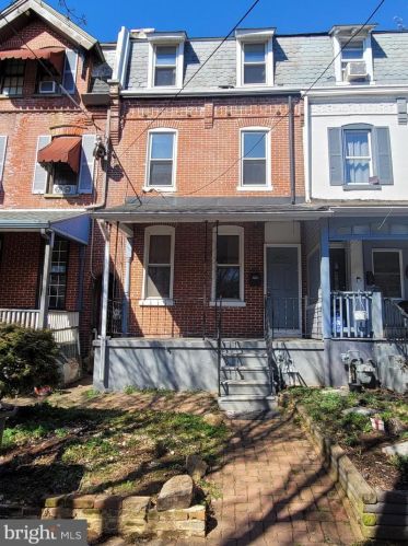 831 Monroe St, Wilmington, DE 19801-1334