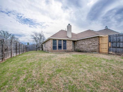 1507 Baker Dr, Cedar Hill TX 75104-1334 exterior