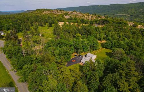 2275 Stoney Ridge Rd, Palmerton, PA 18071-5840